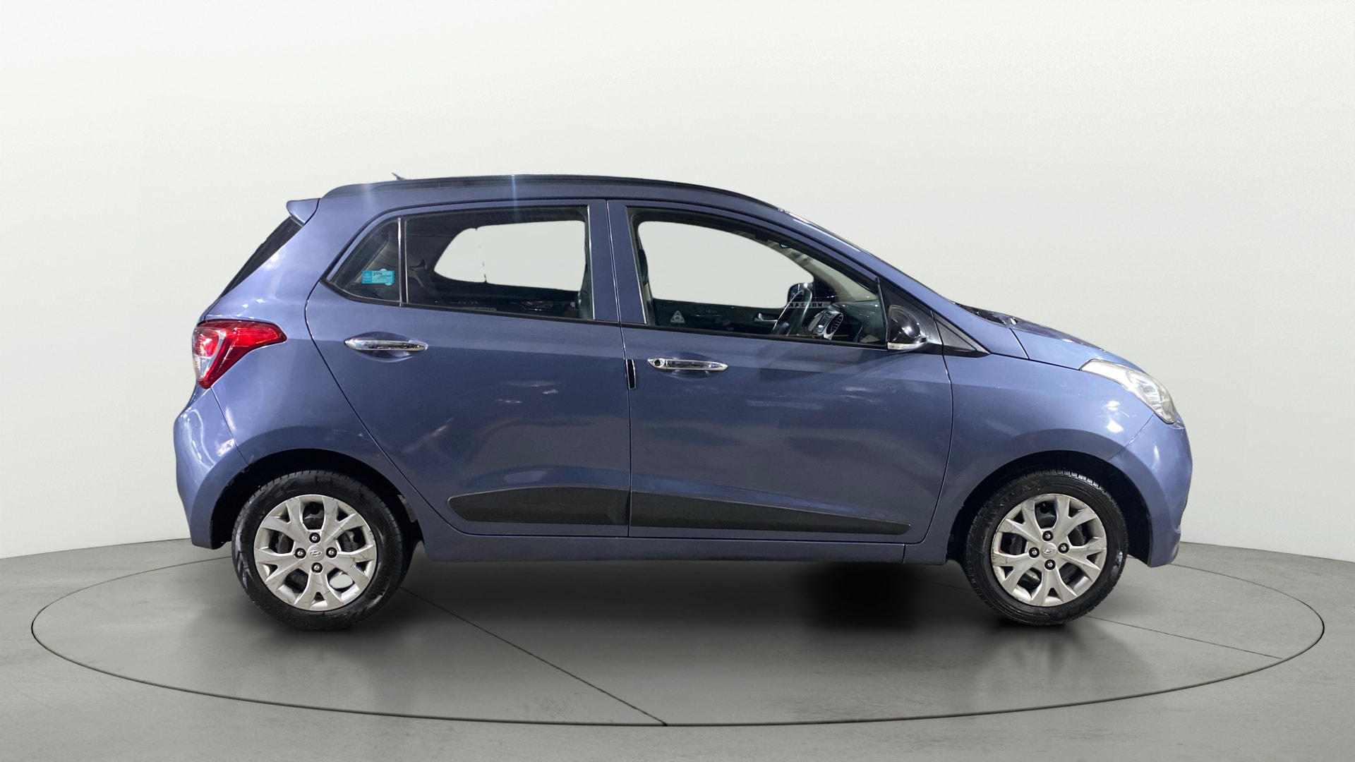 View 2015 Hyundai Grand i10 Sportz 1.2 Kappa Image 8 Used 2015 Hyundai Grand i10 Sportz 1.2 Kappa Image 8