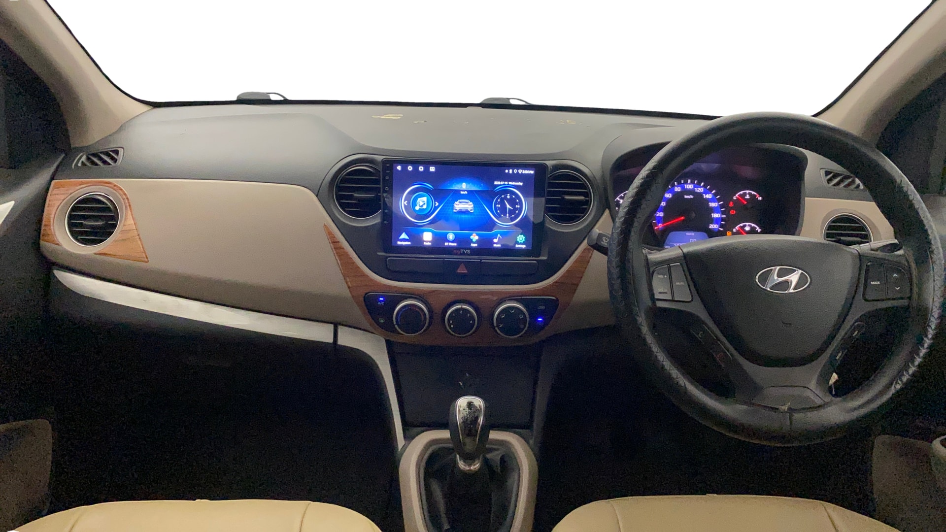 View 2015 Hyundai Xcent S Diesel Image 15 Used 2015 Hyundai Xcent S Diesel Image 15