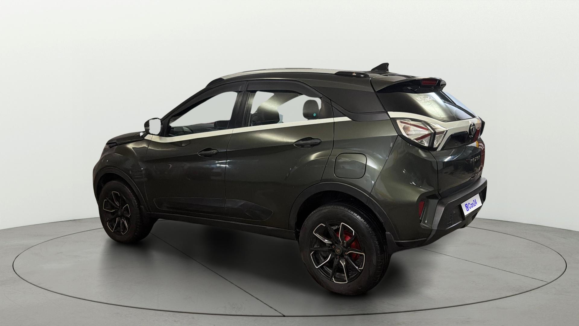 View 2021 Tata Nexon Revotron XE Image 2 Used 2021 Tata Nexon Revotron XE Image 2