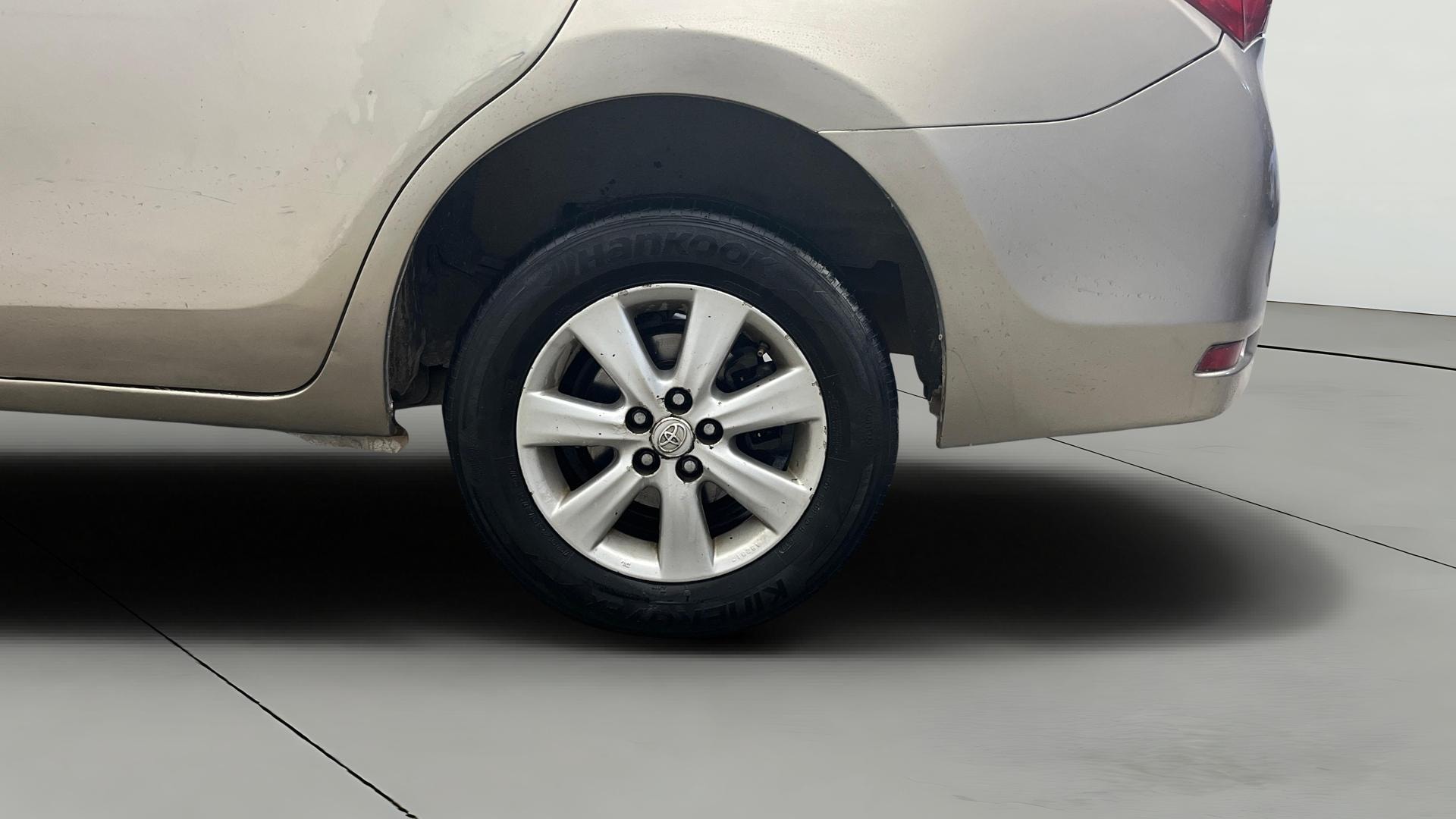 View 2014 Toyota Corolla Altis 1.8 G CVT Image 11 Used 2014 Toyota Corolla Altis 1.8 G CVT Image 11