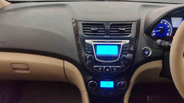 View Hyundai Fluidic Verna Image 17 Used Hyundai Fluidic Verna Image 17
