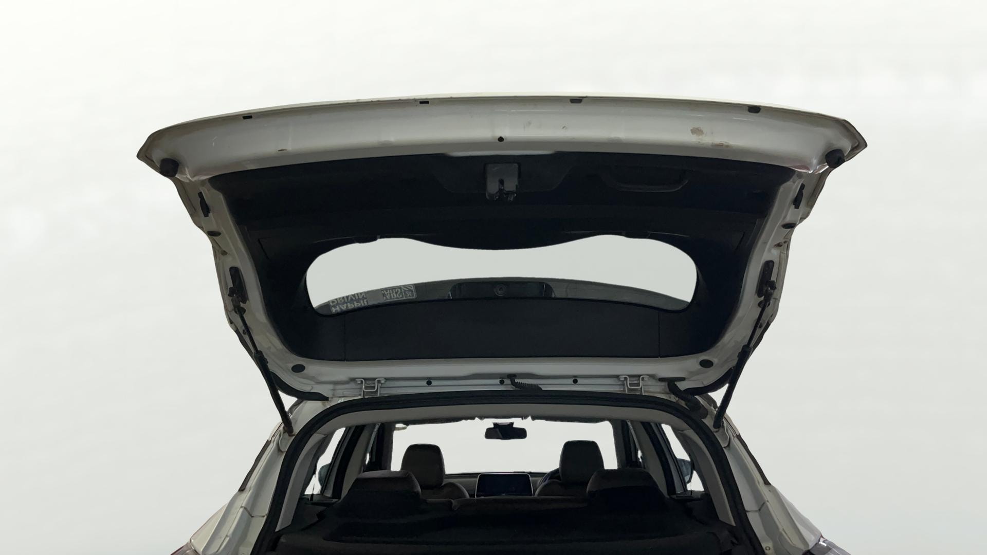View 2022 Tata Harrier XE Image 17 Used 2022 Tata Harrier XE Image 17