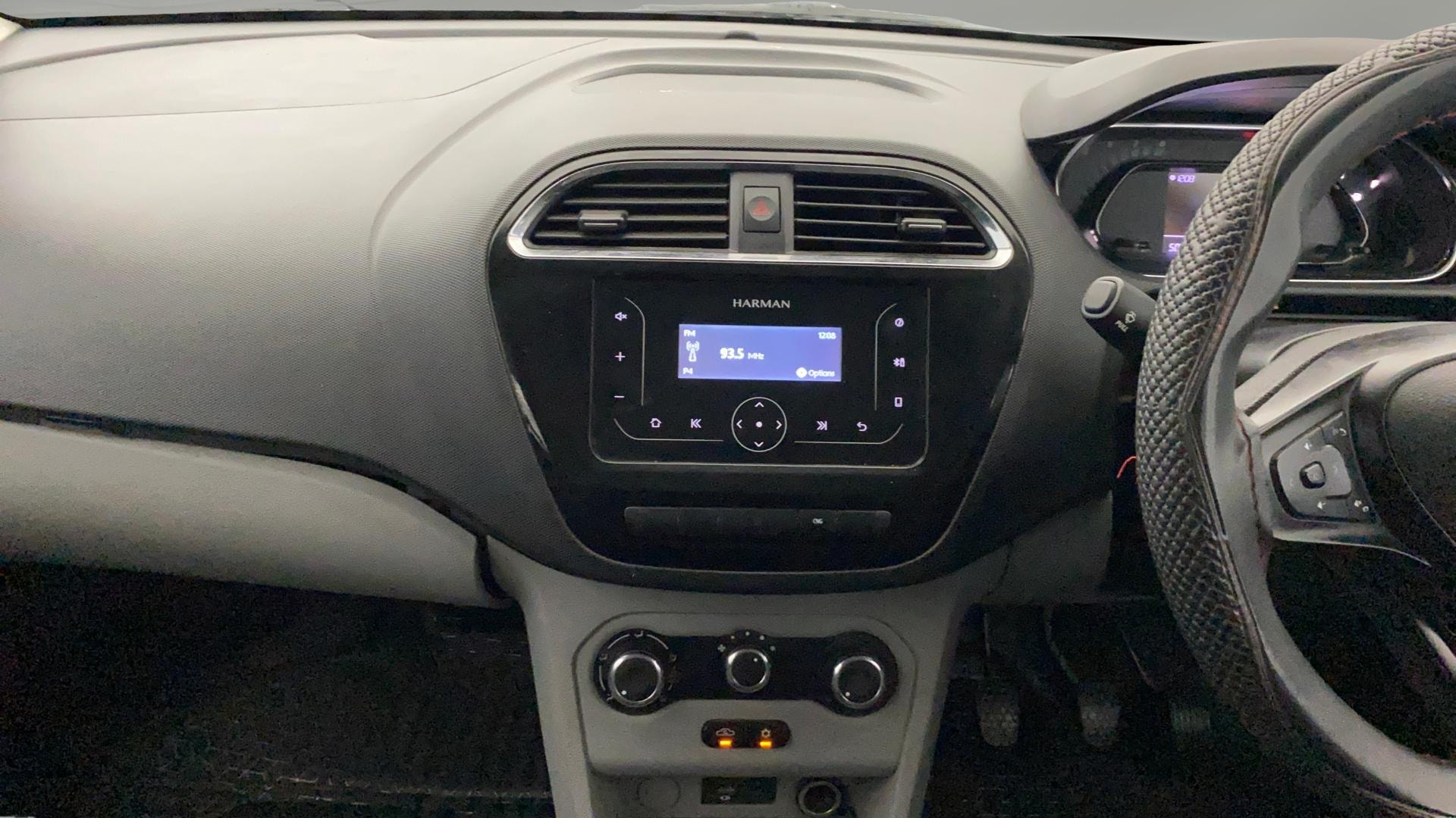 Used 2022 Tata Tiago Used 2022 Tata Tiago