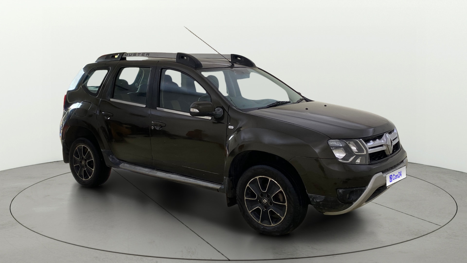 View 2017 Renault Duster Diesel 85PS 4x2 MT Image 13 Used 2017 Renault Duster Diesel 85PS 4x2 MT Image 13