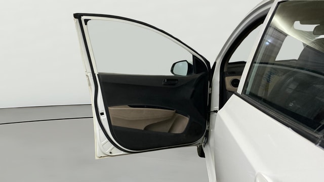 View Hyundai Grand i10 Image 30 Used Hyundai Grand i10 Image 30