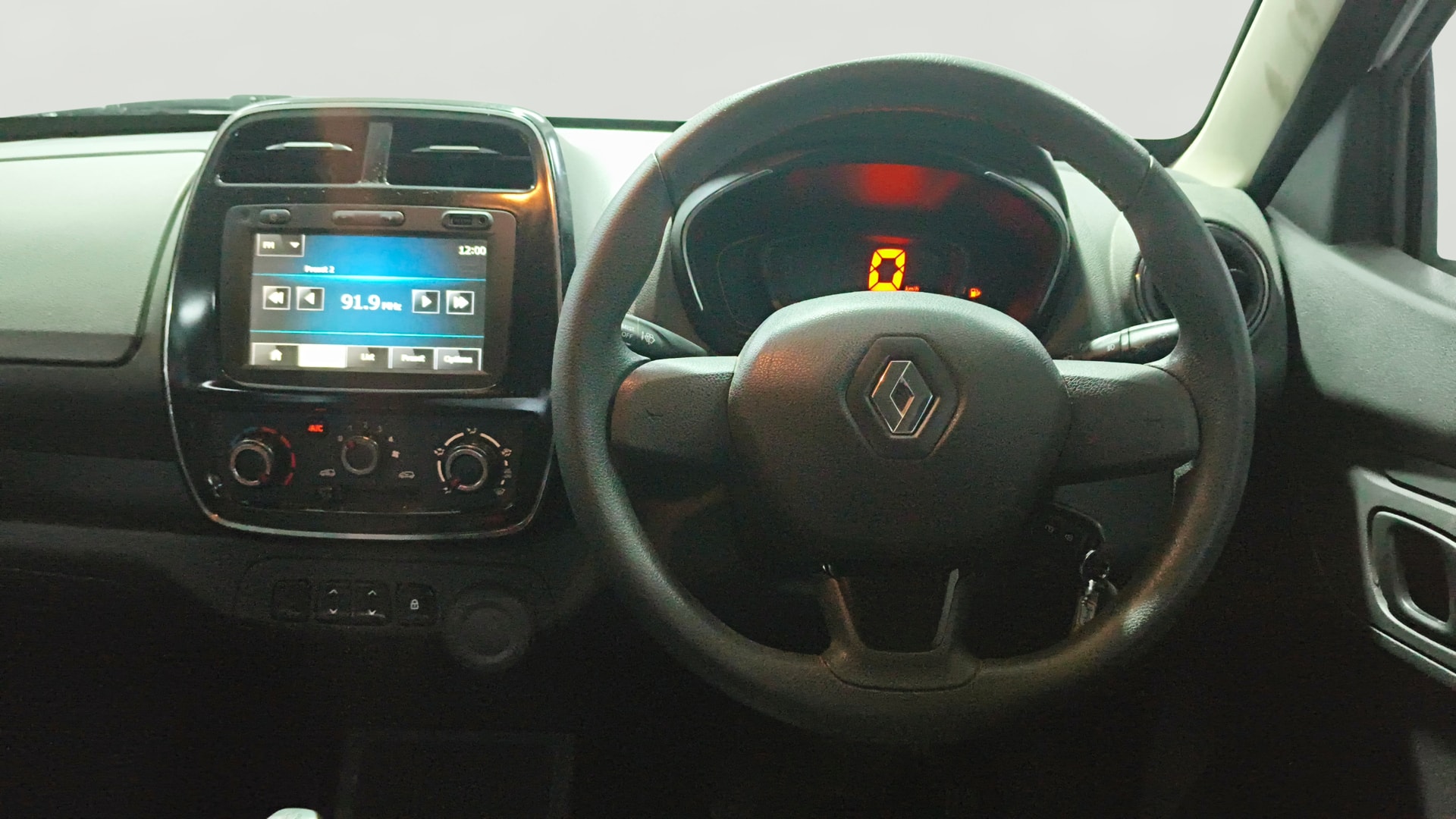 View 2016 Renault Kwid RXT 1.0 Image 20 Used 2016 Renault Kwid RXT 1.0 Image 20