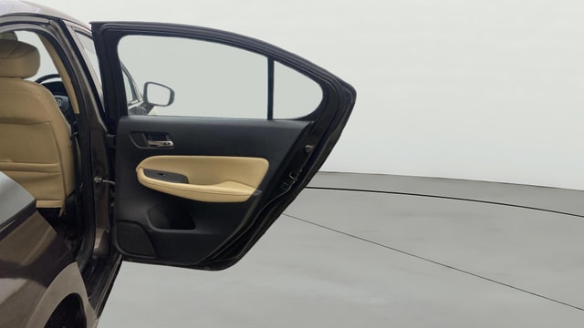 View Honda City ZX Image 8 Used Honda City ZX Image 8