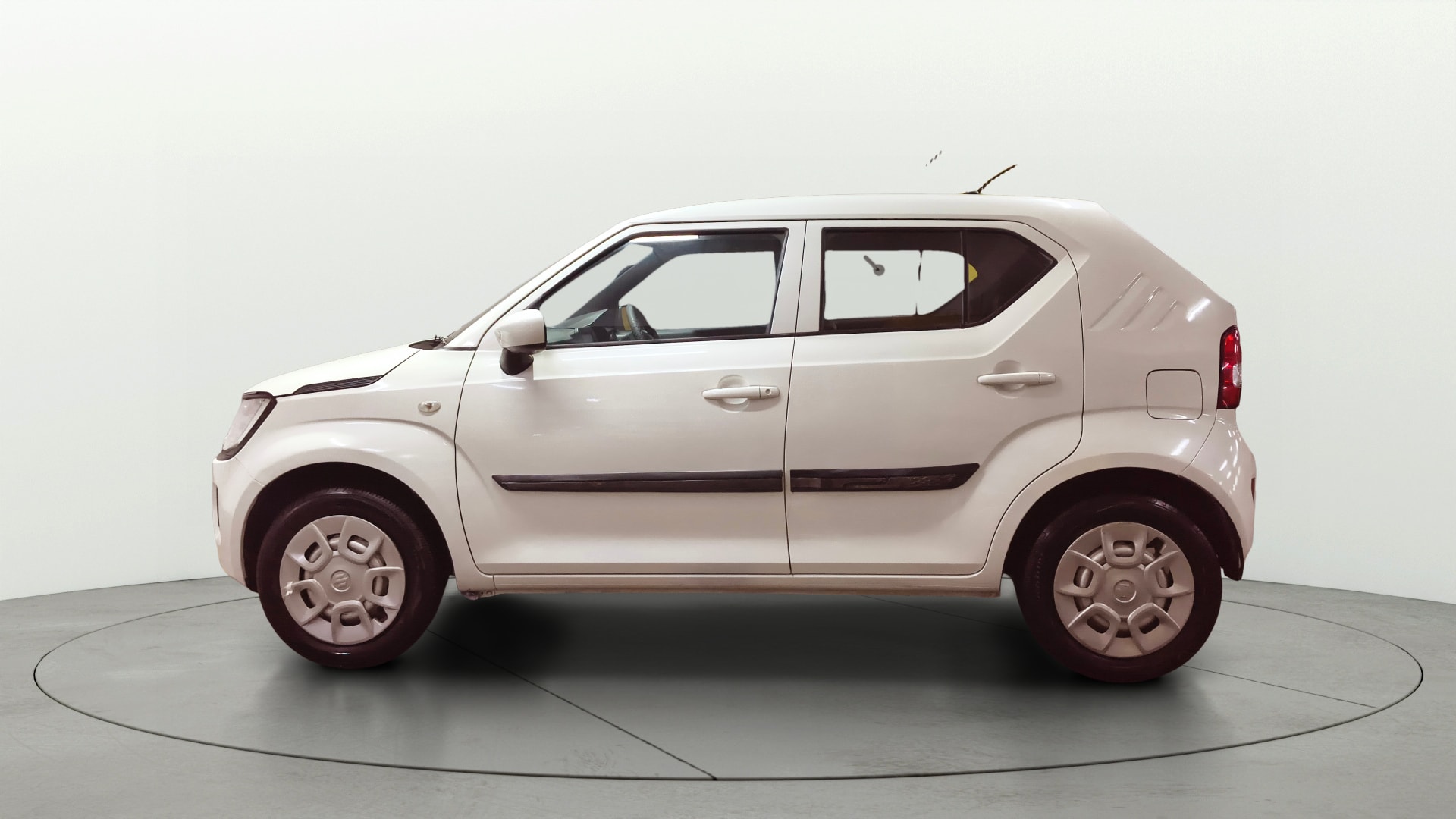 View 2022 Maruti Suzuki 1000 Base Variant Image 5 Used 2022 Maruti Suzuki 1000 Base Variant Image 5