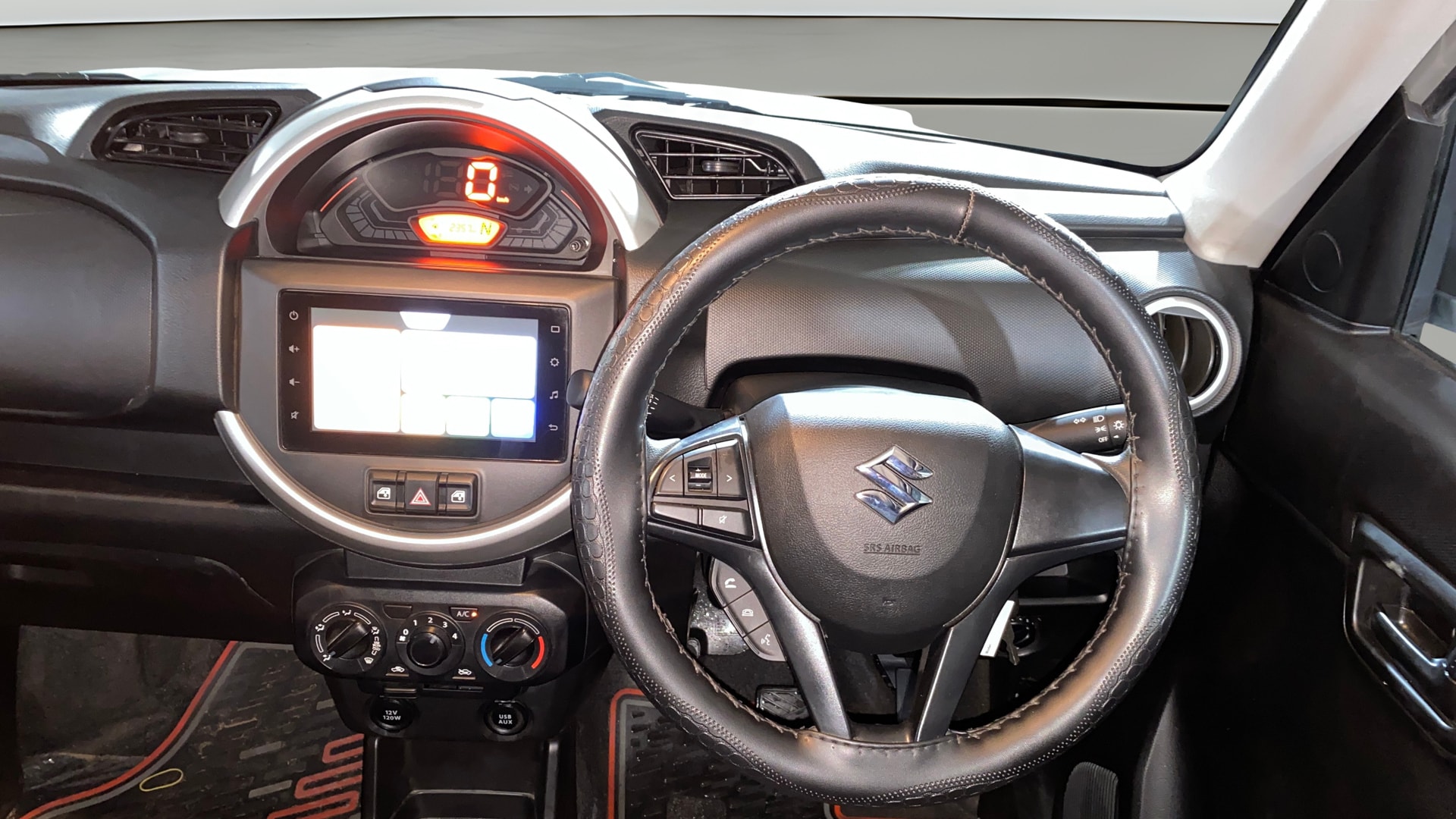 View 2025 Maruti Suzuki 1000 Base Variant Image 20 Used 2025 Maruti Suzuki 1000 Base Variant Image 20