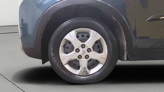 View Mahindra XUV300 Image 27 Used Mahindra XUV300 Image 27
