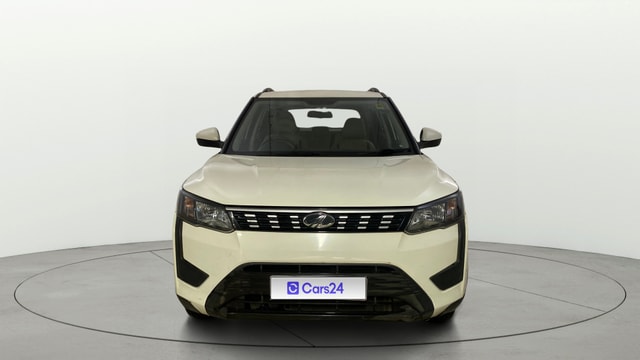 View Mahindra XUV300 Image 1 Used Mahindra XUV300 Image 1