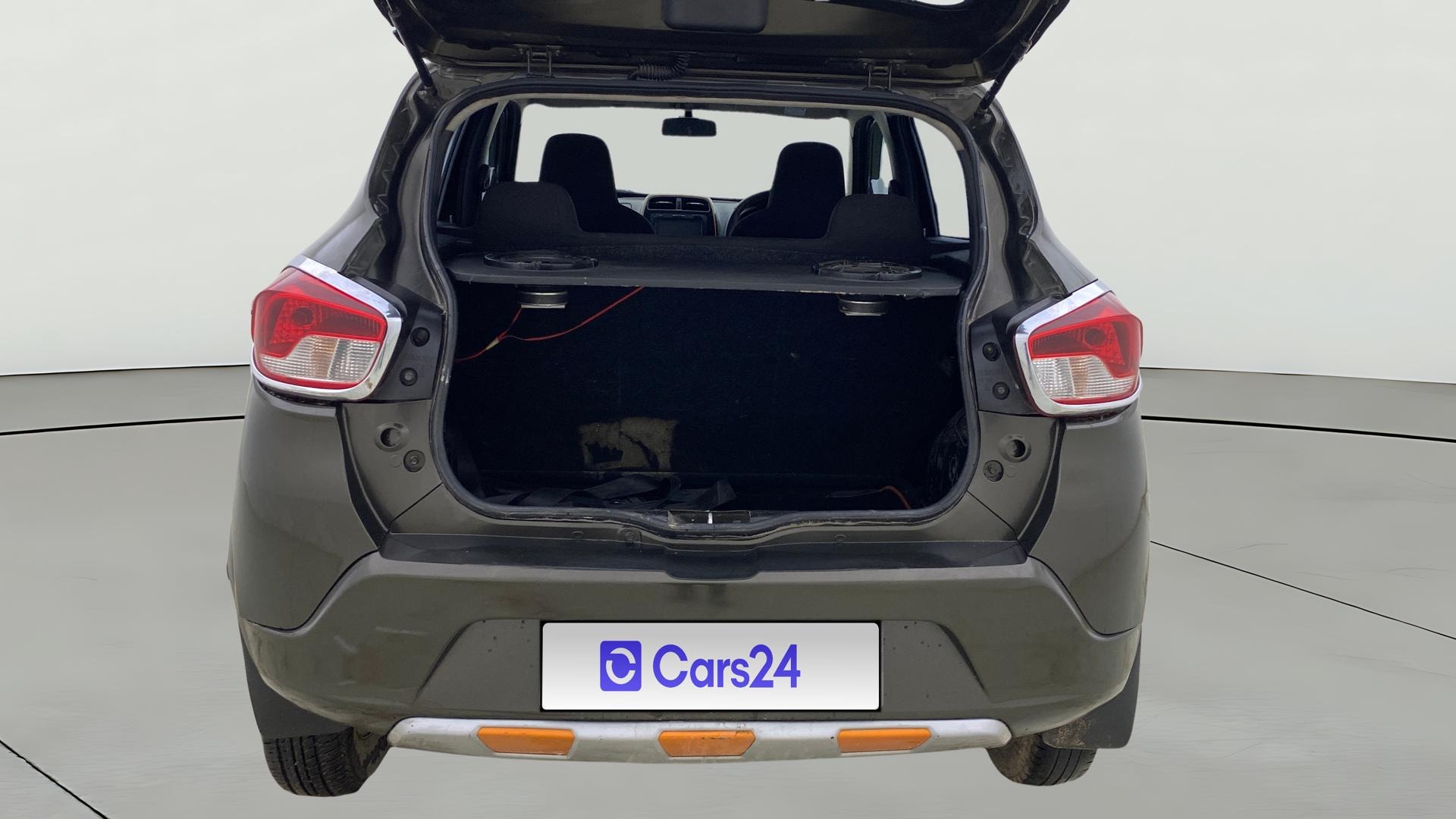 View 2017 Renault Kwid RXT 1.0 Driver Airbag Option Image 36 Used 2017 Renault Kwid RXT 1.0 Driver Airbag Option Image 36