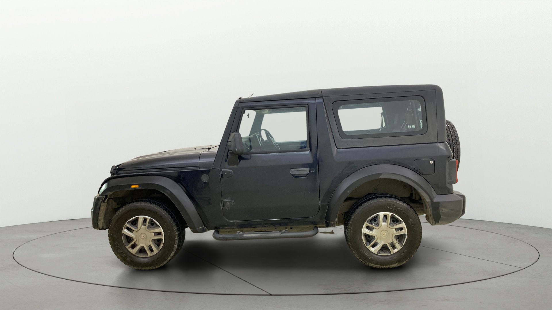 View 2024 Mahindra Thar AX Standard Manual Soft Top 6 Seater Image 5 Used 2024 Mahindra Thar AX Standard Manual Soft Top 6 Seater Image 5