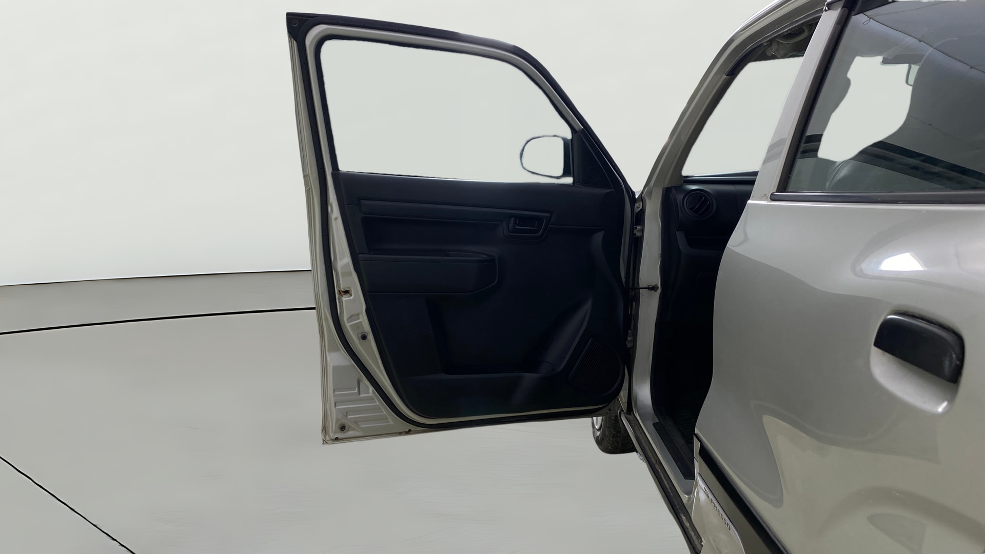 View 2021 Maruti Suzuki 1000 Base Variant Image 30 Used 2021 Maruti Suzuki 1000 Base Variant Image 30