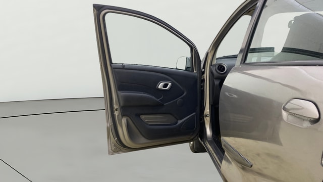 View Datsun Redi GO Image 30 Used Datsun Redi GO Image 30