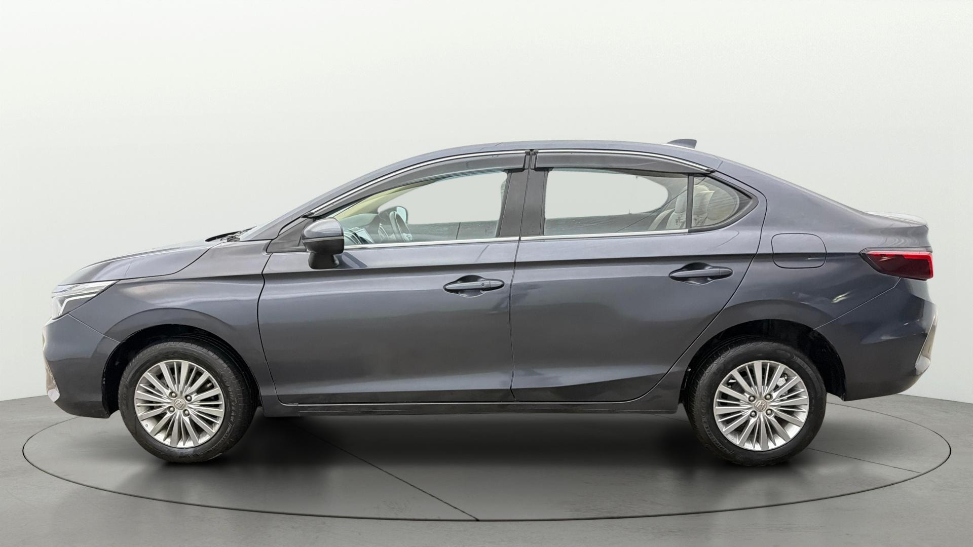 View 2022 Honda City ZX MT Diesel Anniversary Edition Image 26 Used 2022 Honda City ZX MT Diesel Anniversary Edition Image 26