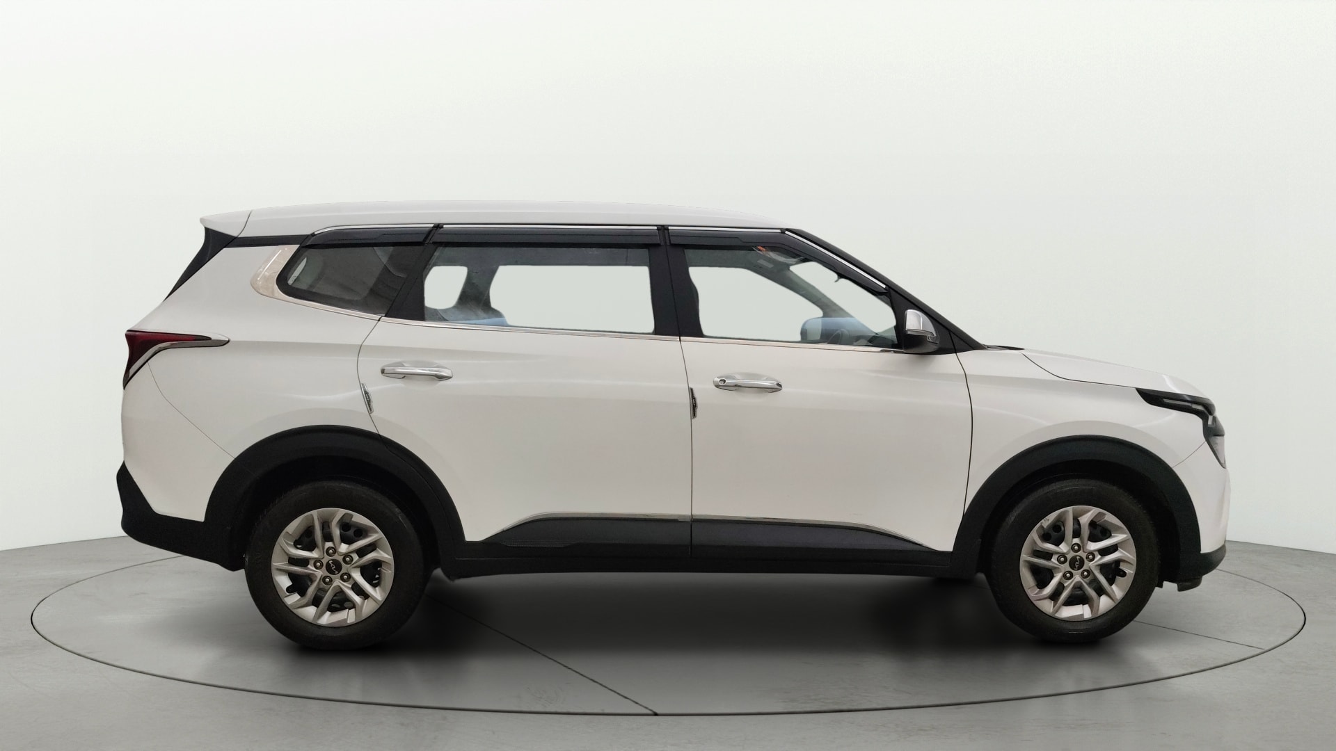 Used 2024 Kia Carens Used 2024 Kia Carens