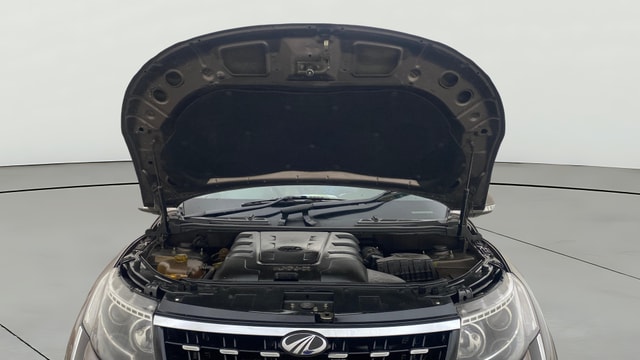 View Mahindra XUV500 Image 21 Used Mahindra XUV500 Image 21