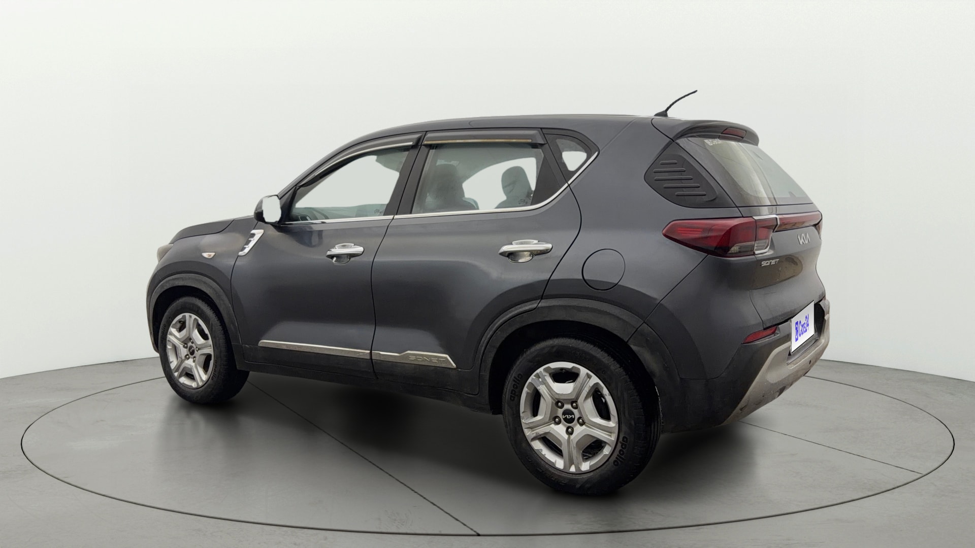 View 2023 Kia Sonet HTE Petrol Image 2 Used 2023 Kia Sonet HTE Petrol Image 2