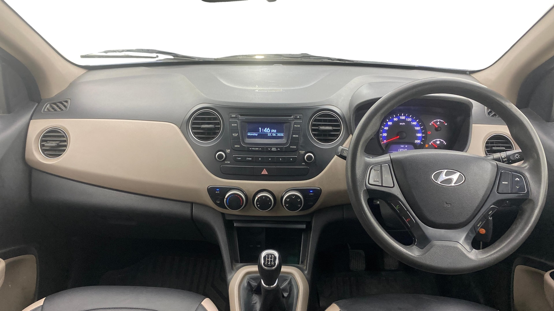 View 2015 Hyundai Xcent S Petrol Image 28 Used 2015 Hyundai Xcent S Petrol Image 28