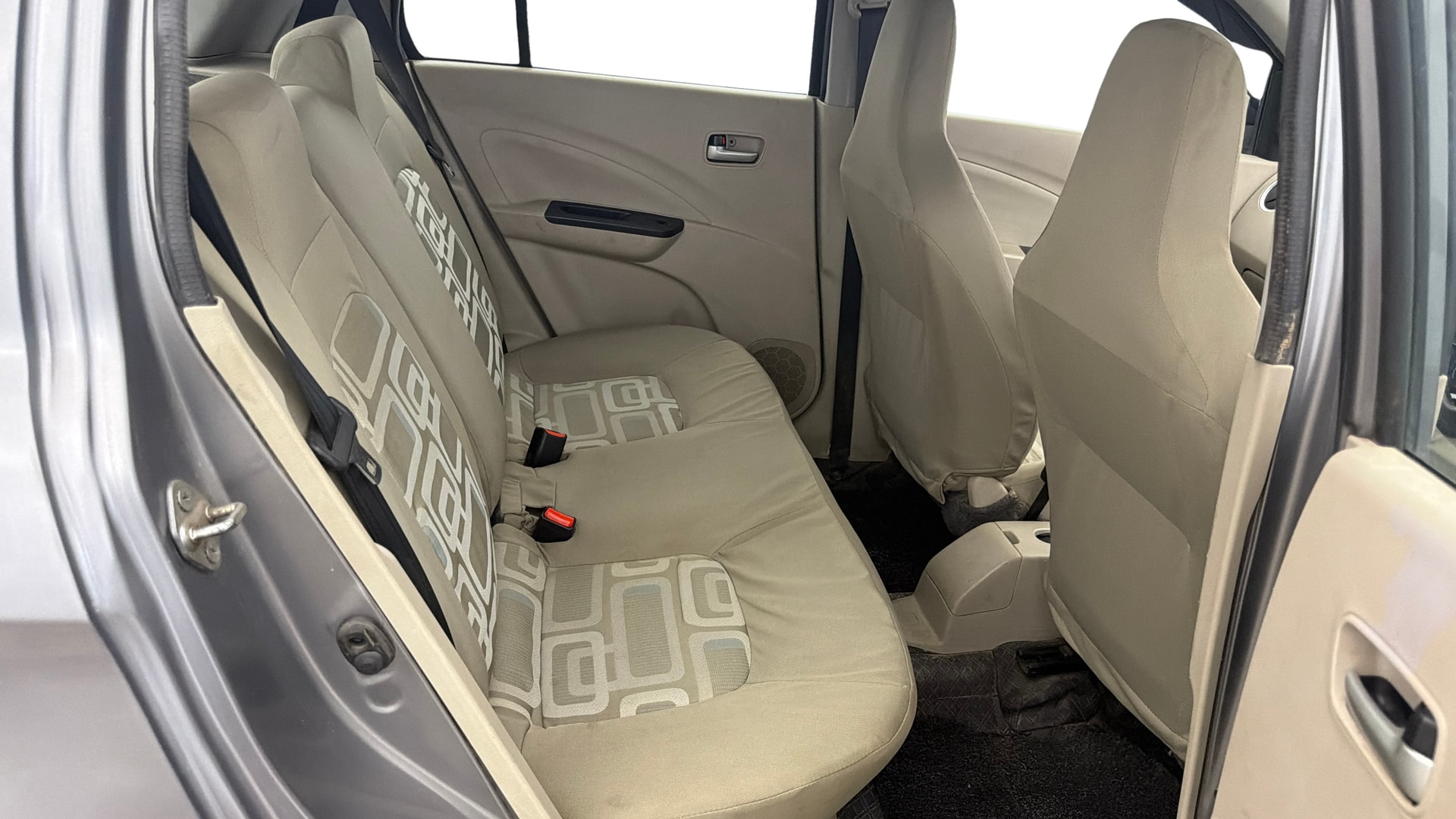 View 2019 Maruti Suzuki 1000 Base Variant Image 28 Used 2019 Maruti Suzuki 1000 Base Variant Image 28