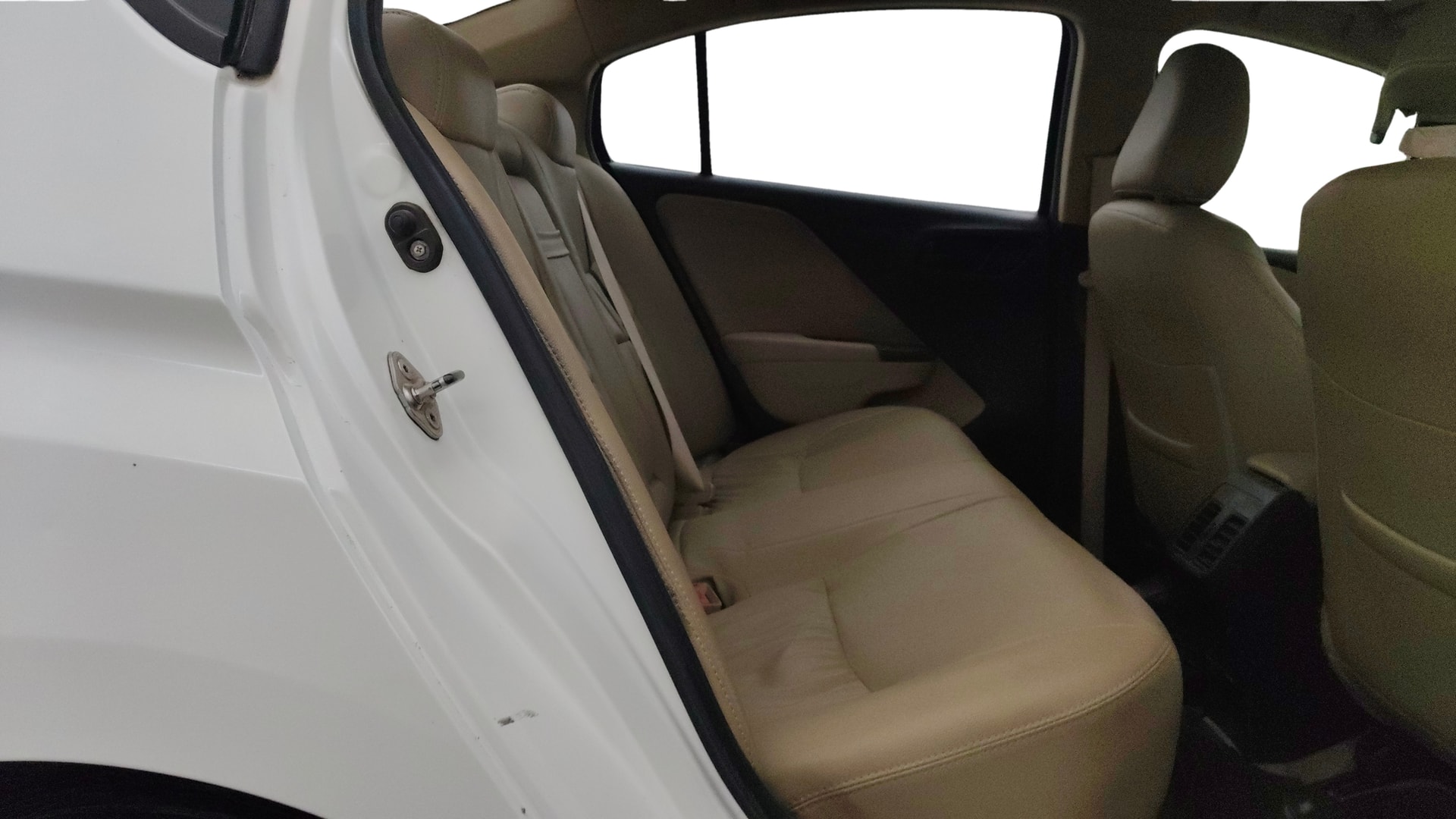 View 2015 Honda City ZX MT Diesel Anniversary Edition Image 28 Used 2015 Honda City ZX MT Diesel Anniversary Edition Image 28