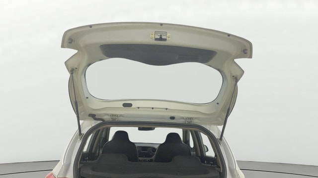 View Hyundai Grand i10 Image 16 Used Hyundai Grand i10 Image 16