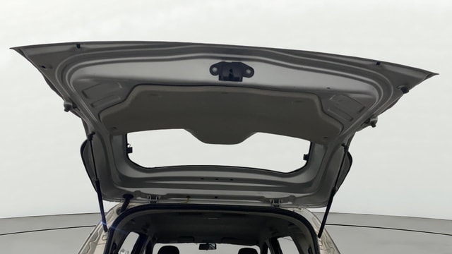 View Renault Triber Image 33 Used Renault Triber Image 33