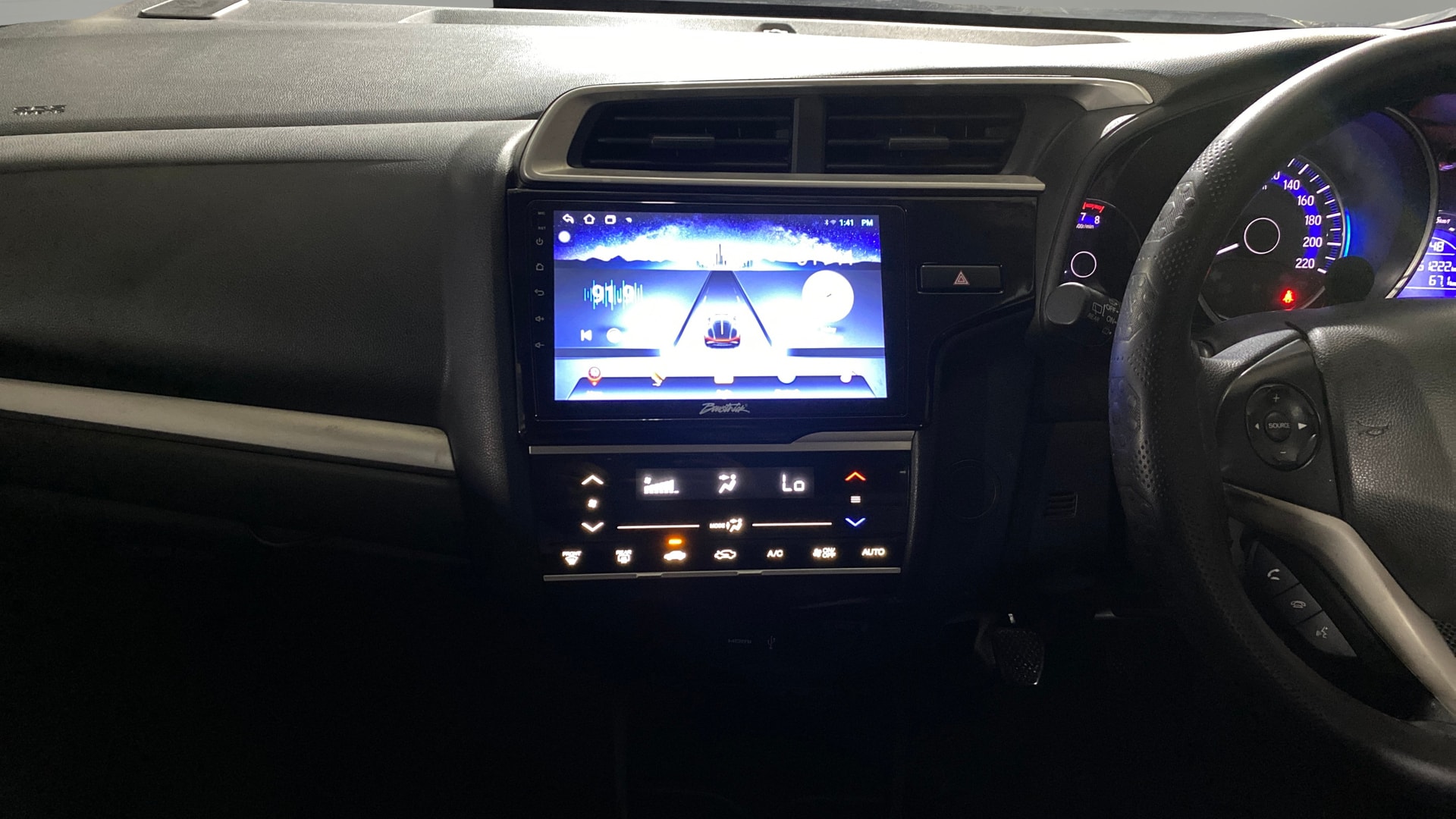 View 2018 Honda WR-V S MT Diesel Edge Edition Image 17 Used 2018 Honda WR-V S MT Diesel Edge Edition Image 17