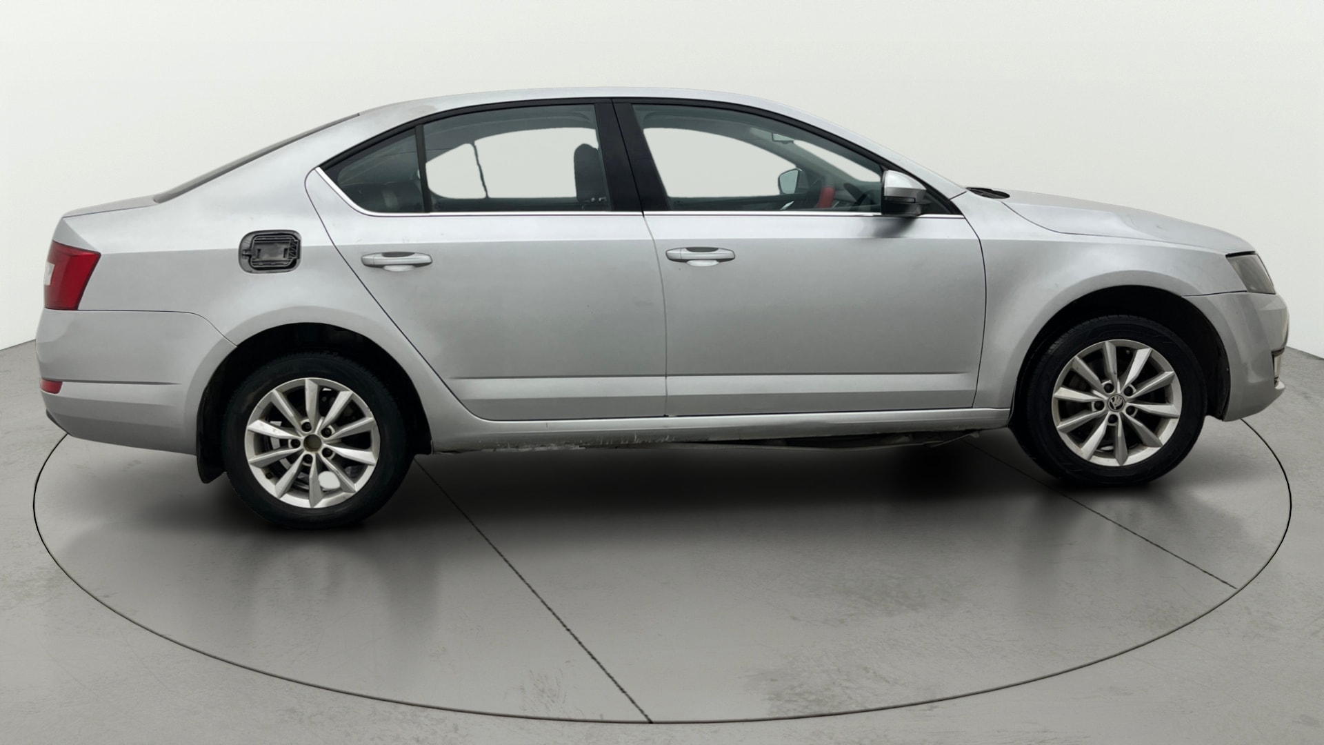 View 2015 Skoda Octavia 1.4 Ambition TSI MT Image 8 Used 2015 Skoda Octavia 1.4 Ambition TSI MT Image 8
