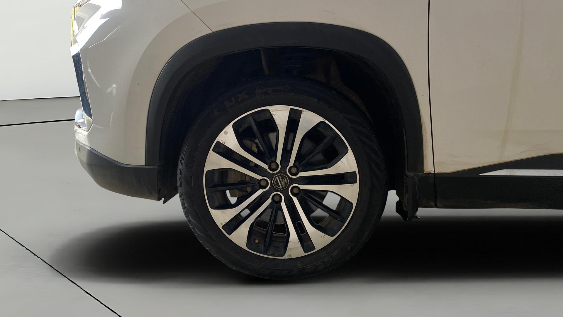 View 2023 MG Hector Sharp Diesel Dual Tone Image 36 Used 2023 MG Hector Sharp Diesel Dual Tone Image 36