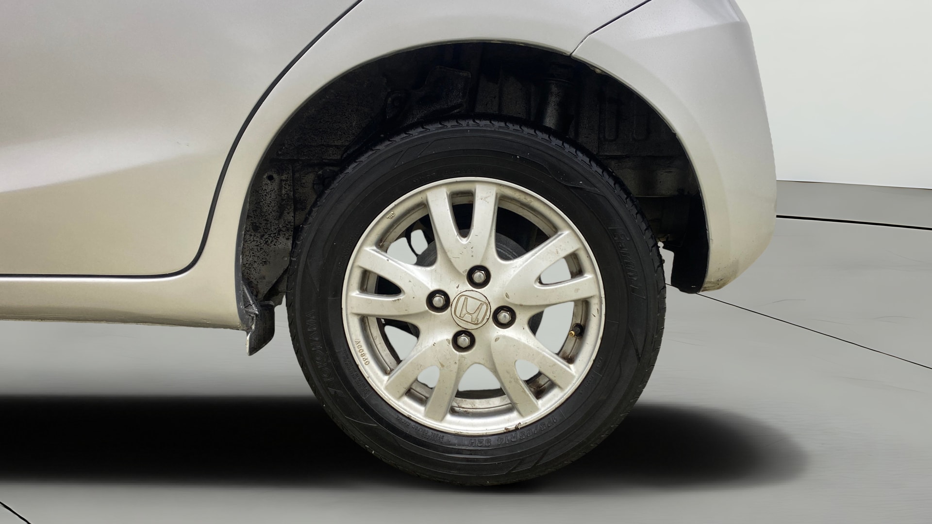 View 2013 Honda Brio VX AT Petrol Image 11 Used 2013 Honda Brio VX AT Petrol Image 11
