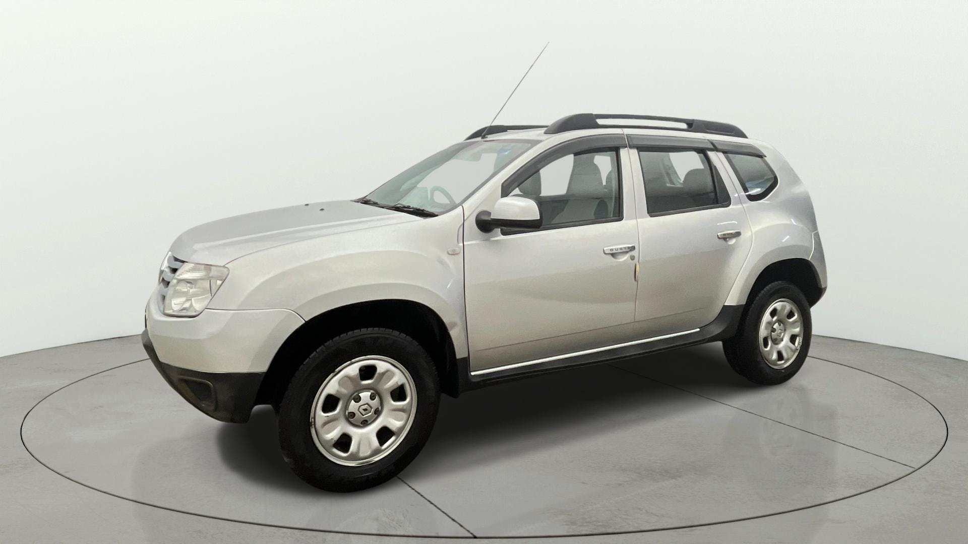 View 2014 Renault Duster Petrol RXL Image 34 Used 2014 Renault Duster Petrol RXL Image 34