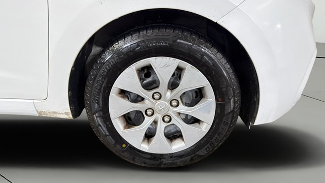 View Hyundai Xcent Image 39 Used Hyundai Xcent Image 39