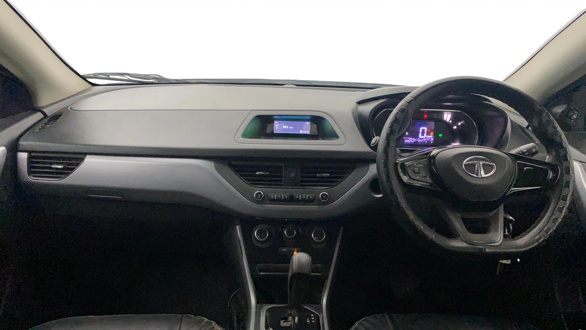 View 2021 Tata Nexon Revotron XE Image 15 Used 2021 Tata Nexon Revotron XE Image 15