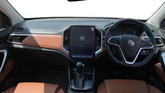 View MG Hector Plus Image 16 Used MG Hector Plus Image 16