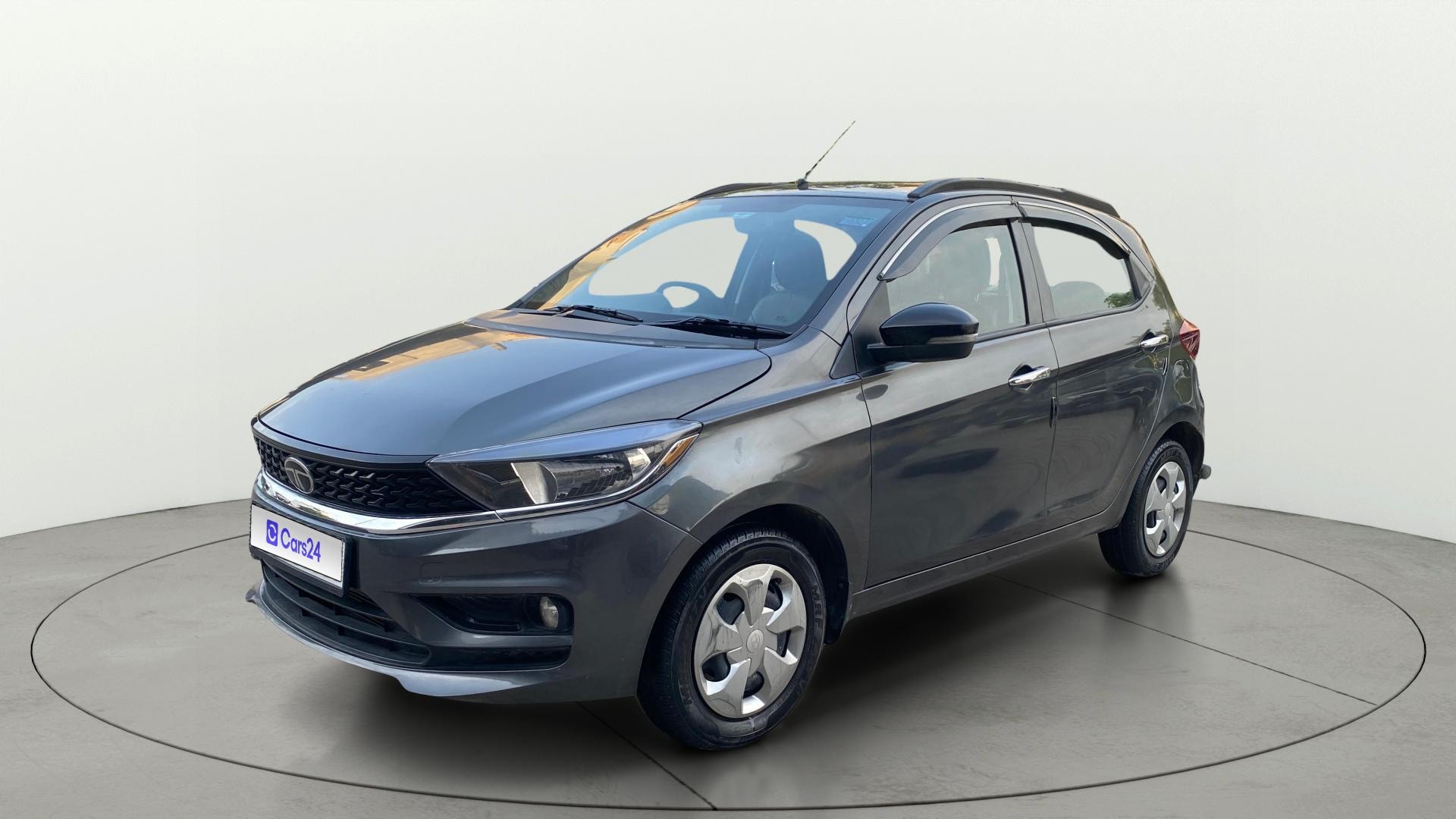 View 2024 Tata Tiago Revotorq XB Image 34 Used 2024 Tata Tiago Revotorq XB Image 34