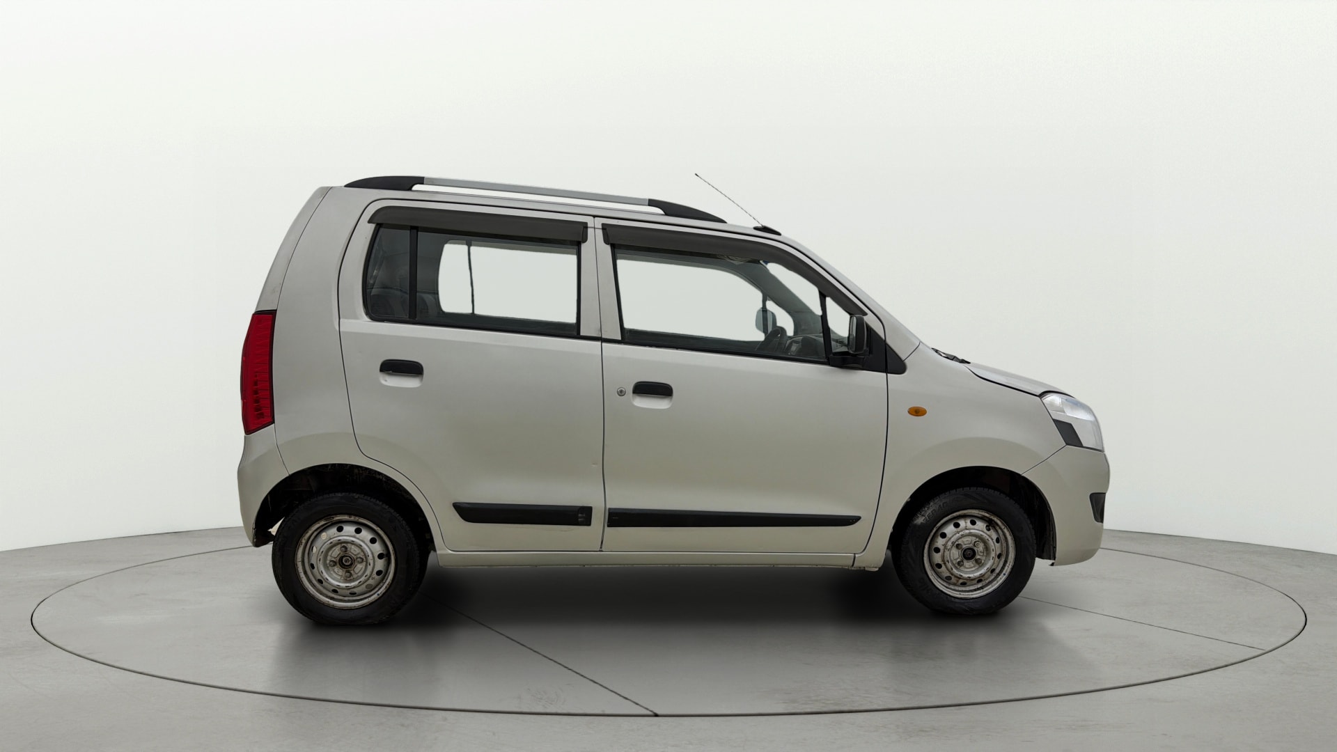 Used 2016 Maruti Suzuki 1000 Used 2016 Maruti Suzuki 1000
