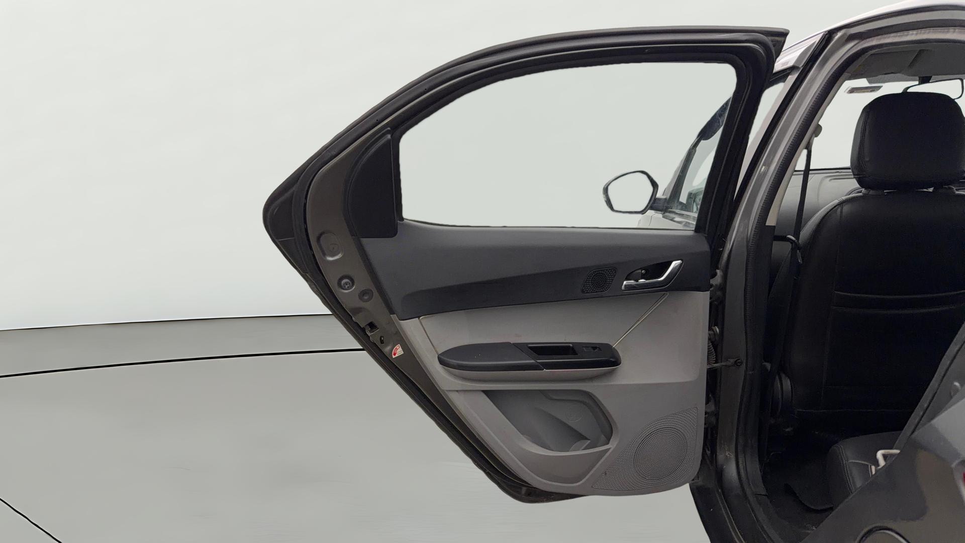 View 2020 Tata Tiago Revotorq XB Image 22 Used 2020 Tata Tiago Revotorq XB Image 22