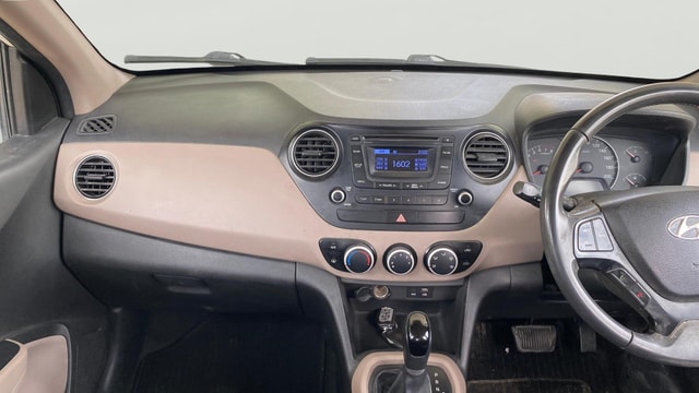 View Hyundai Grand i10 Image 17 Used Hyundai Grand i10 Image 17