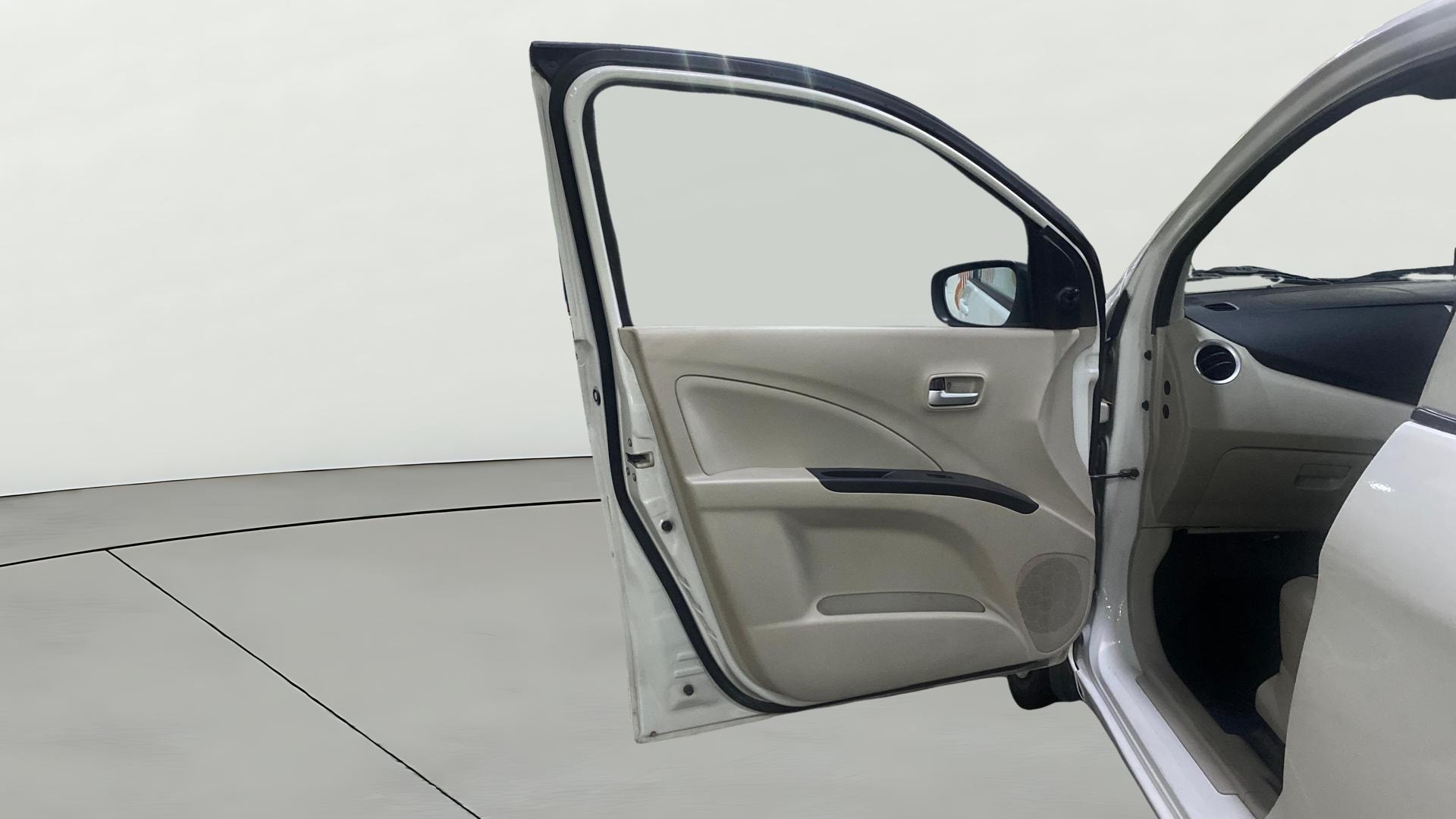 View 2018 Maruti Suzuki 1000 Base Variant Image 30 Used 2018 Maruti Suzuki 1000 Base Variant Image 30