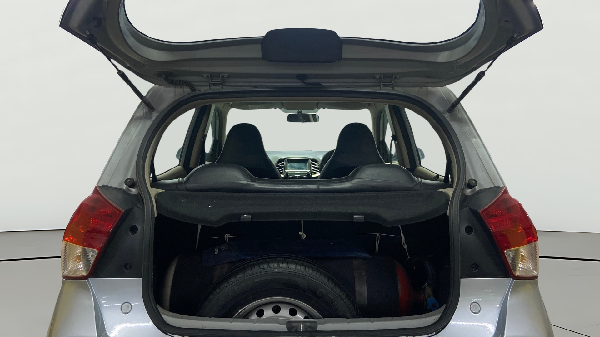 View 2018 Hyundai New Santro D-Lite Petrol Image 40 Used 2018 Hyundai New Santro D-Lite Petrol Image 40