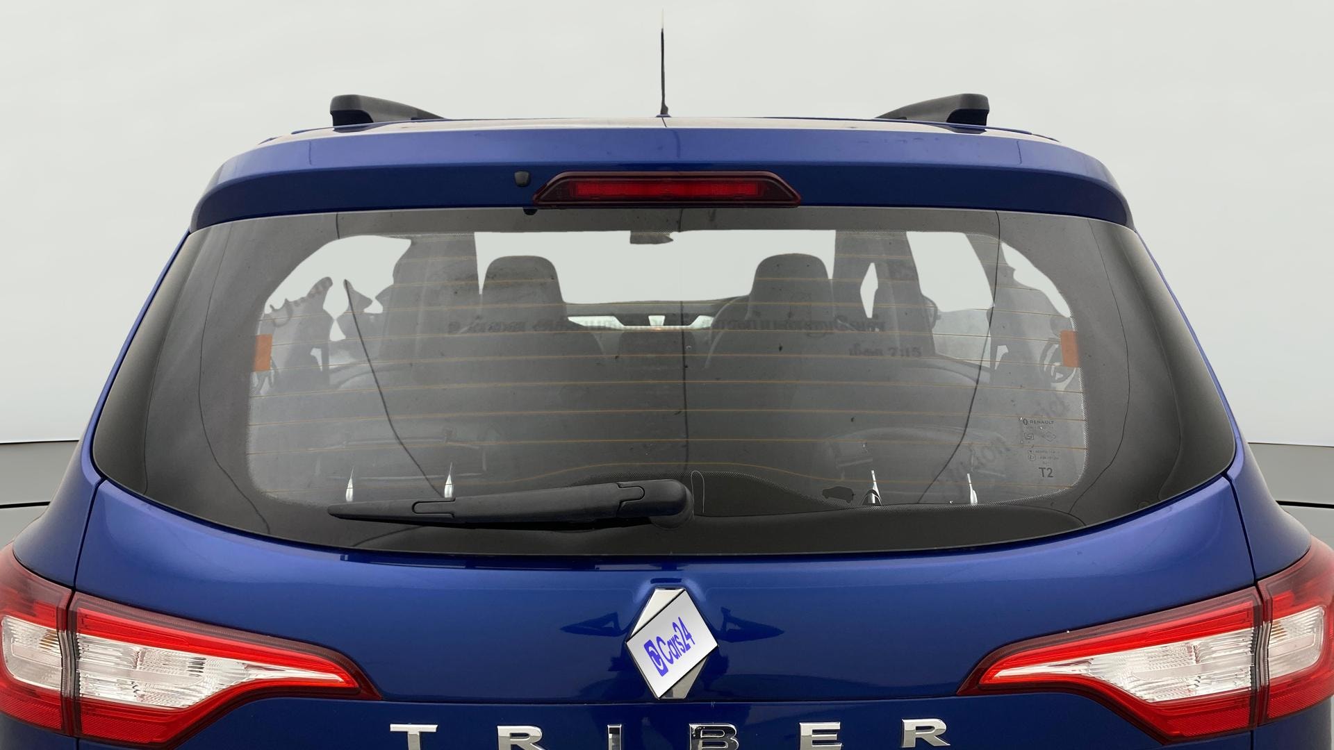 View 2020 Renault Triber RXZ Image 4 Used 2020 Renault Triber RXZ Image 4