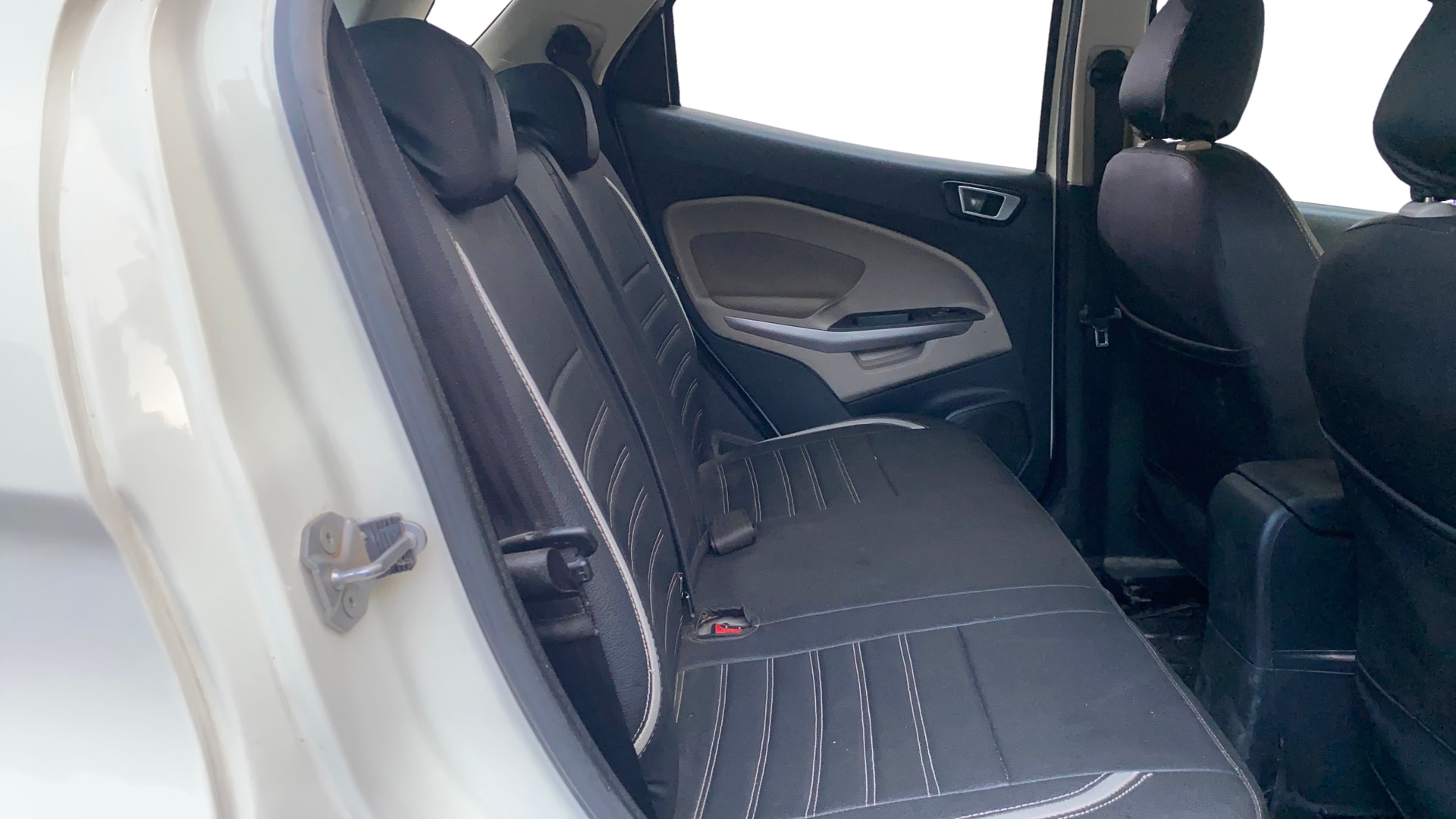 View 2020 Ford EcoSport 1.5 TDCi Diesel Ambiente BS IV Image 29 Used 2020 Ford EcoSport 1.5 TDCi Diesel Ambiente BS IV Image 29