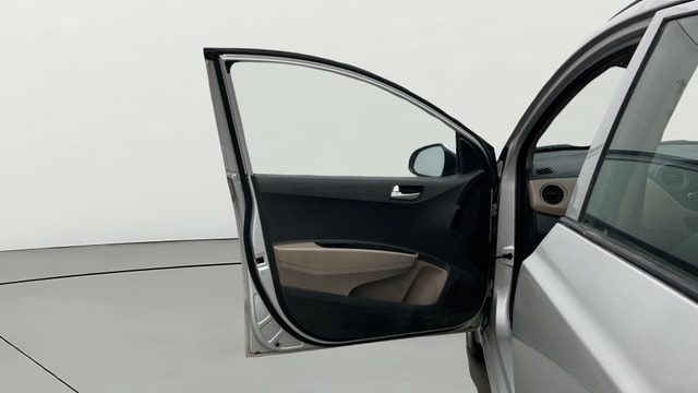 View Hyundai Grand i10 Image 30 Used Hyundai Grand i10 Image 30