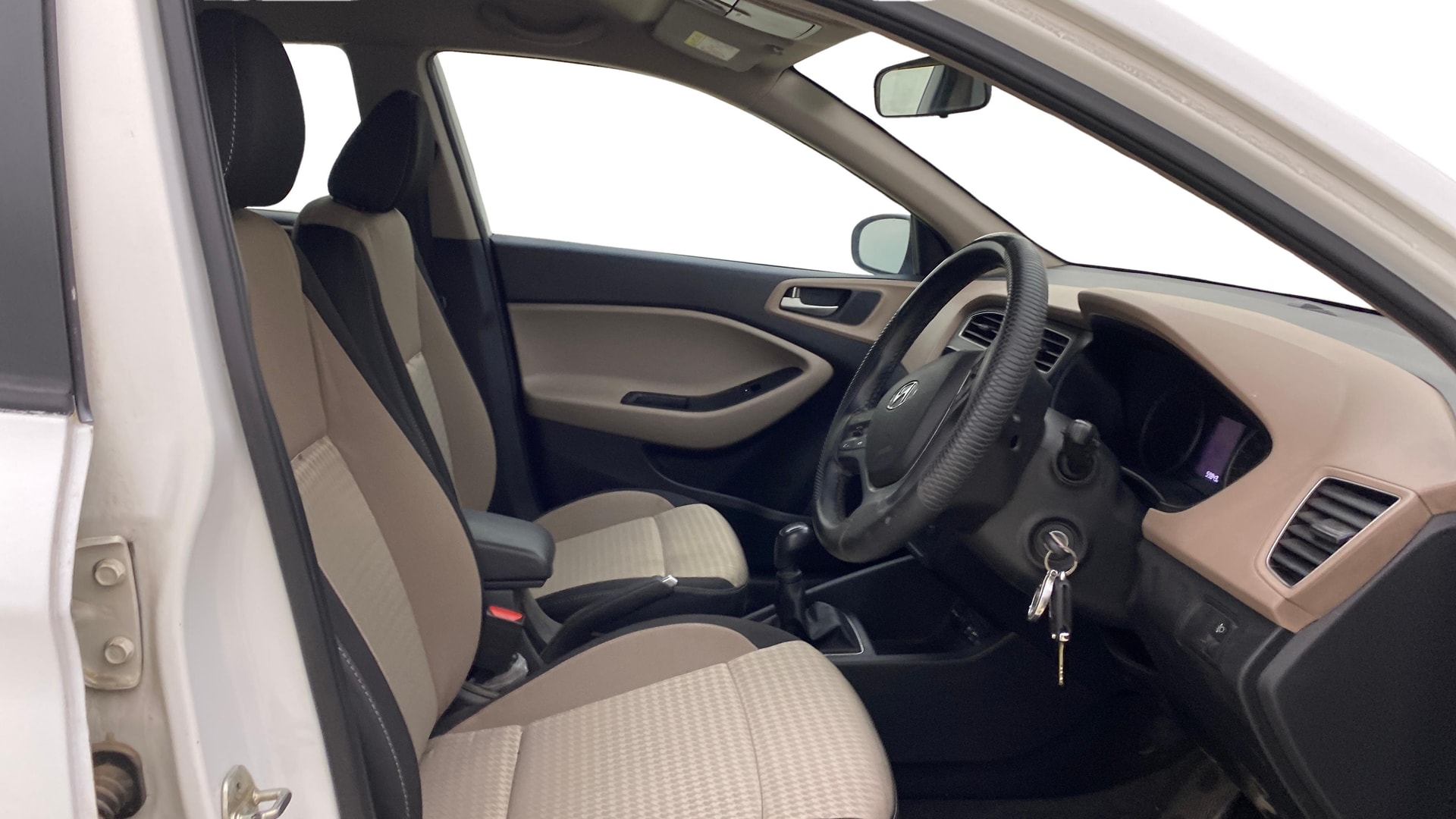 View 2020 Hyundai Elite i20 1.2 Sportz Plus Petrol Image 26 Used 2020 Hyundai Elite i20 1.2 Sportz Plus Petrol Image 26