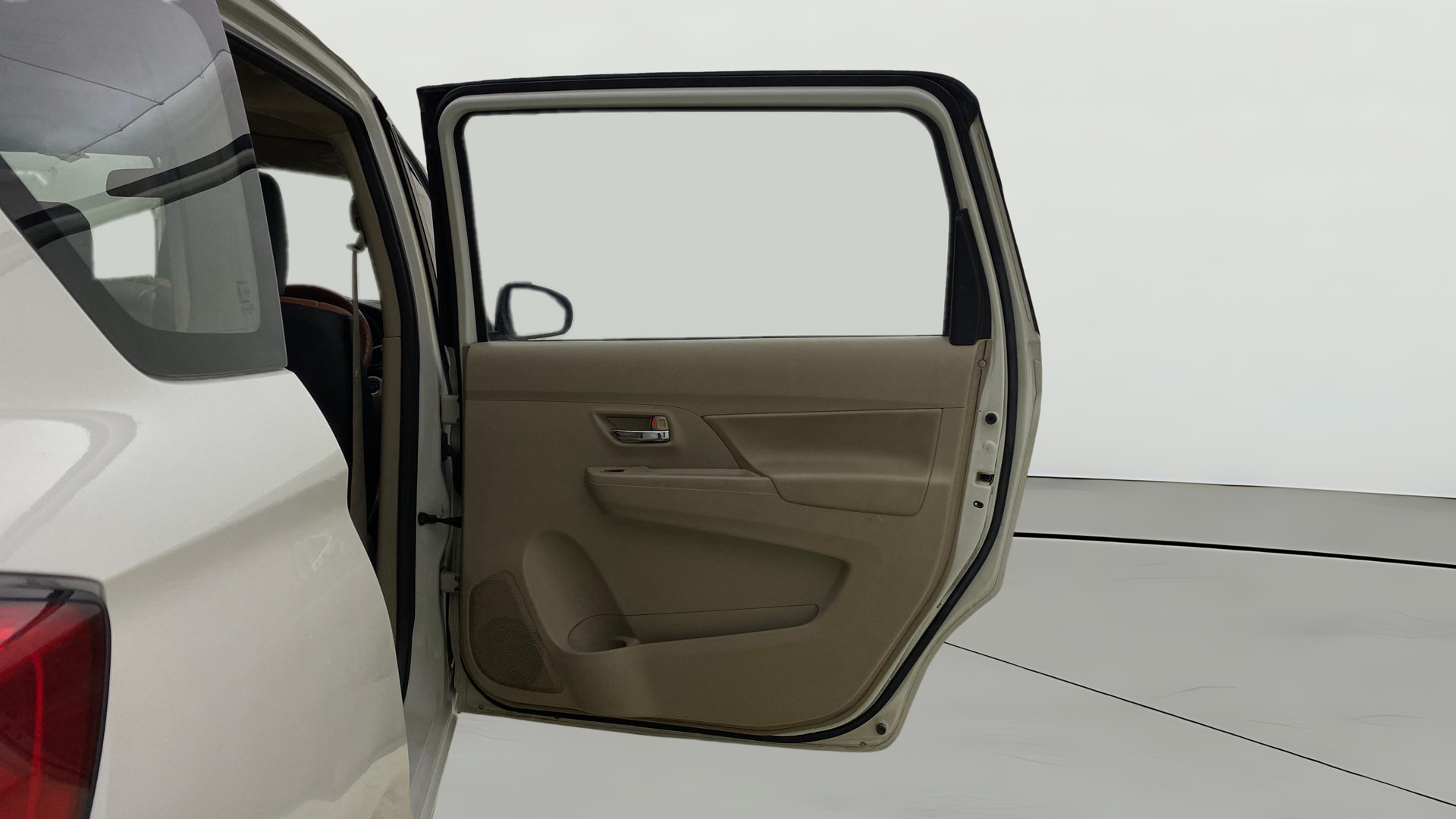 View 2021 Maruti Suzuki 1000 Base Variant Image 5 Used 2021 Maruti Suzuki 1000 Base Variant Image 5
