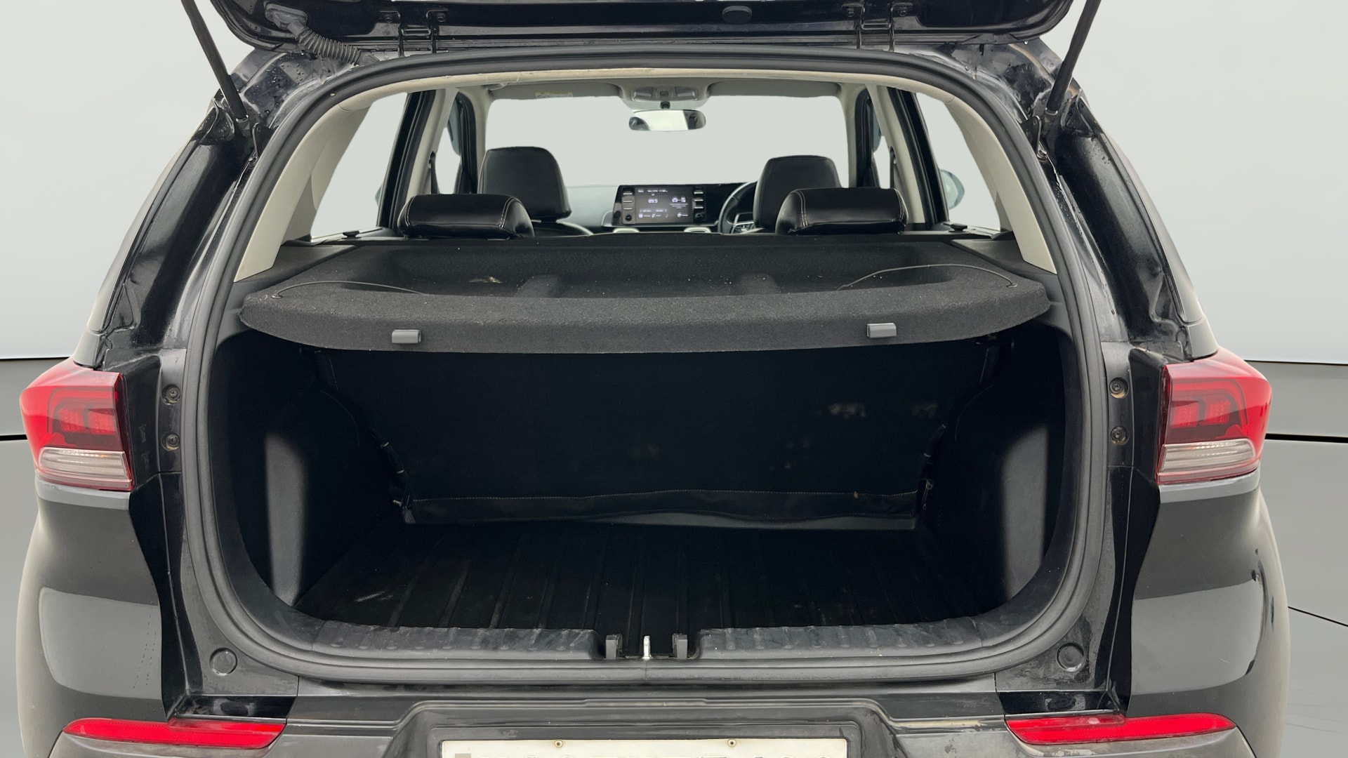 View 2022 Kia Sonet HTX Diesel Image 40 Used 2022 Kia Sonet HTX Diesel Image 40