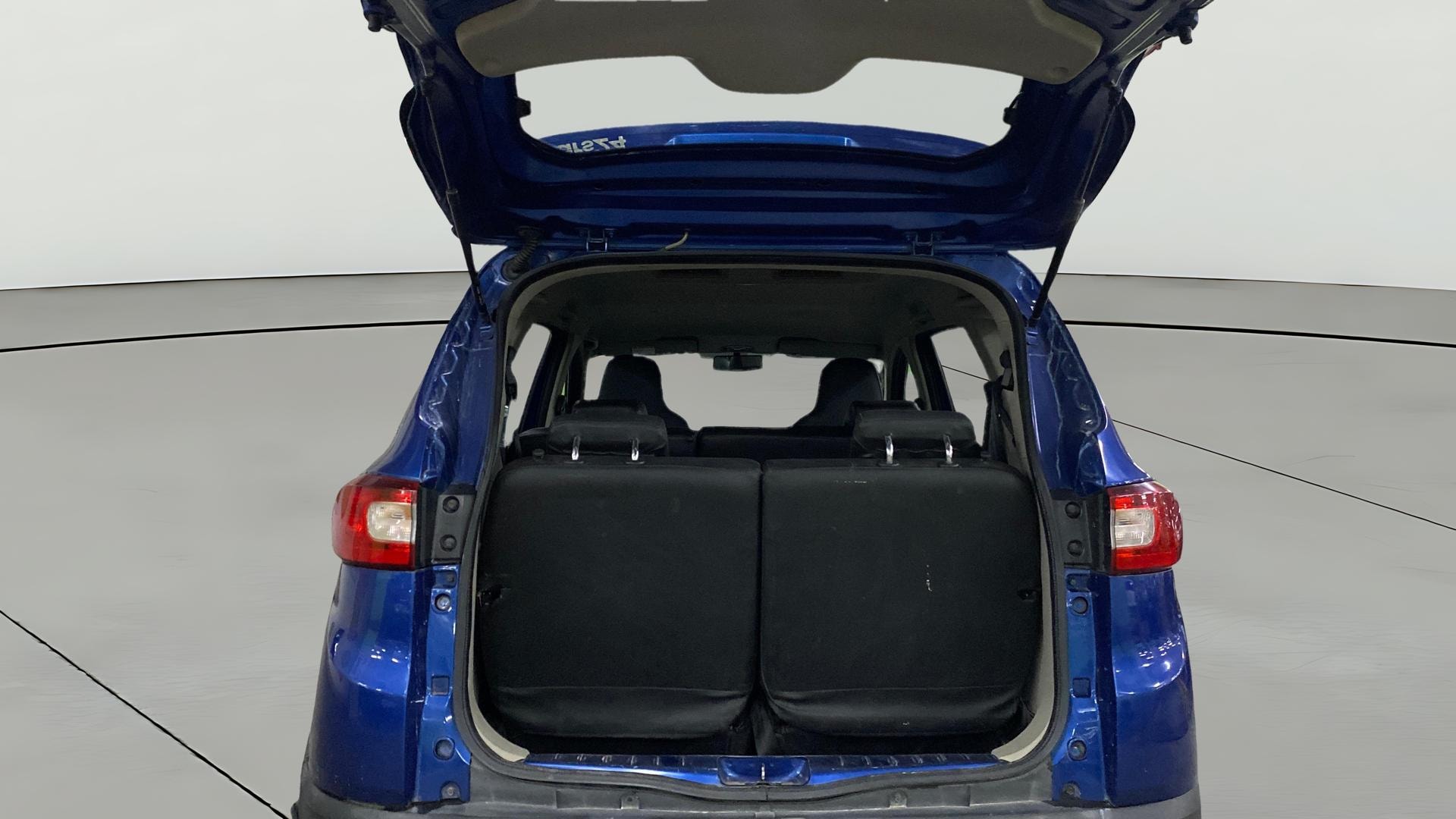 View 2019 Renault Triber RXZ Image 41 Used 2019 Renault Triber RXZ Image 41
