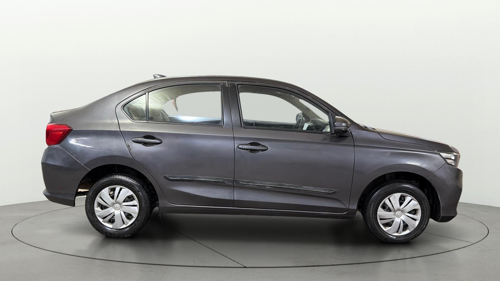 View 2019 Honda Amaze E MT Petrol BS IV Image 8 Used 2019 Honda Amaze E MT Petrol BS IV Image 8